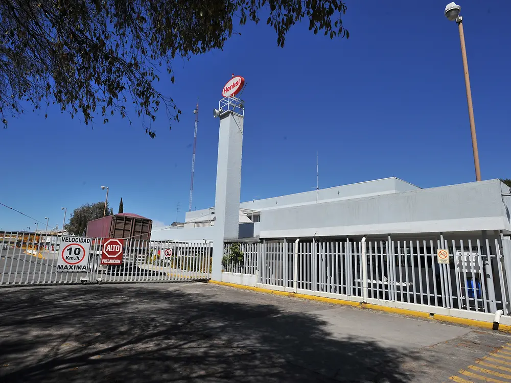 Foto de la fachada de la planta Toluca Adhesivos